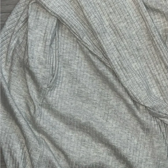 New Velvet by Graham & Spencer Cozy Long Rib Cardigan Size S - Picture 3 of 5